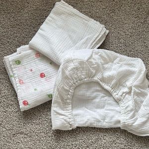 👩🏻‍🍼aden + anais muslin cotton baby lot